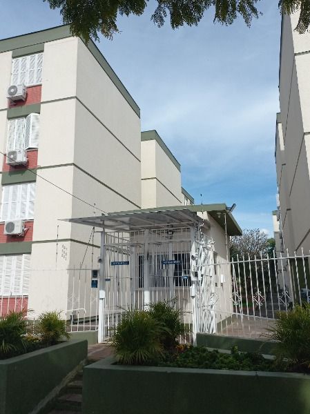 Apartamento à venda com 3 quartos, 77m² - Foto 2