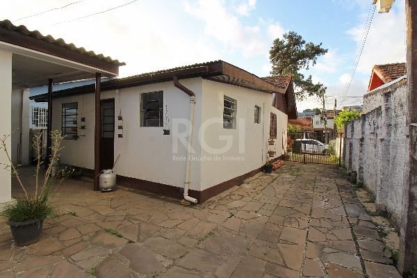 Casa à venda com 3 quartos, 121m² - Foto 4