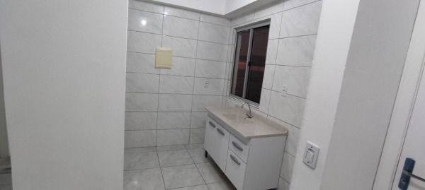 Apartamento à venda com 2 quartos, 40m² - Foto 6