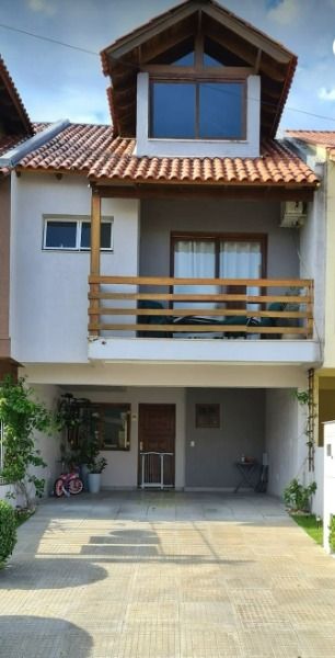 Casa à venda com 3 quartos, 191m² - Foto 1