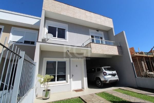 Casa à venda com 3 quartos, 140m² - Foto 1