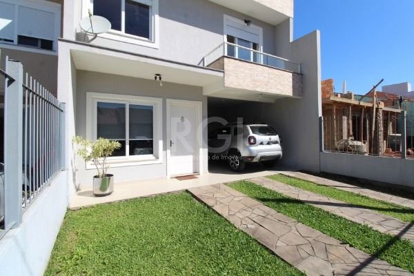 Casa à venda com 3 quartos, 140m² - Foto 2