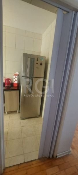 Apartamento à venda com 2 quartos, 69m² - Foto 4