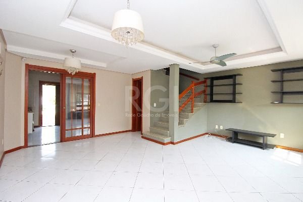 Casa à venda com 3 quartos, 130m² - Foto 4