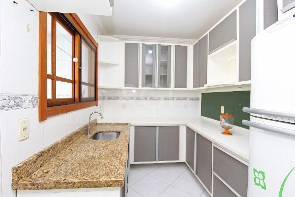 Casa à venda com 3 quartos, 130m² - Foto 7