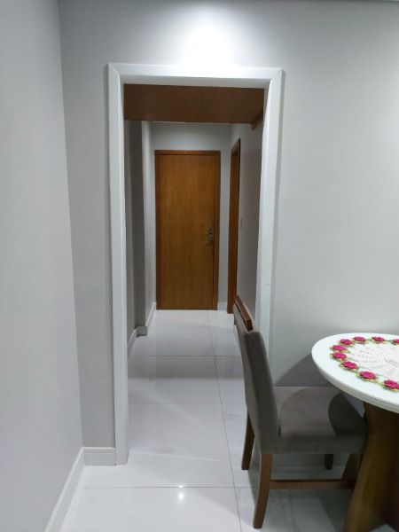 Apartamento à venda com 2 quartos, 48m² - Foto 2