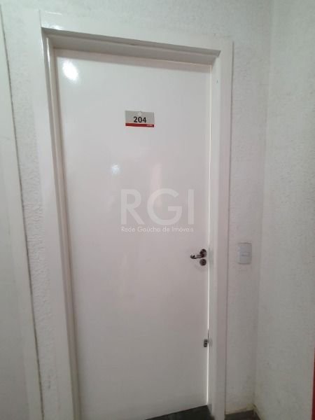 Apartamento à venda com 2 quartos, 40m² - Foto 13