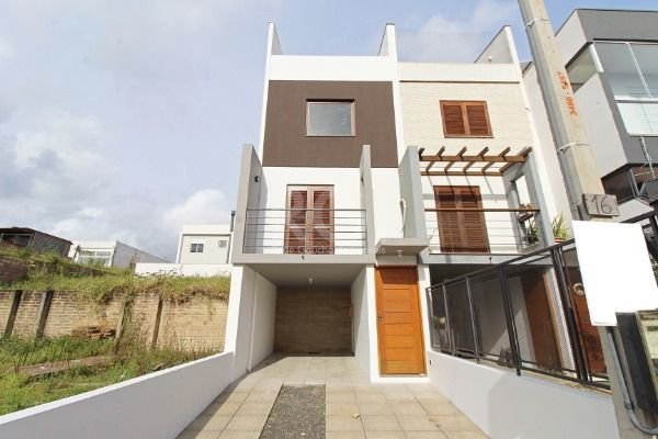 Casa à venda com 3 quartos, 109m² - Foto 2