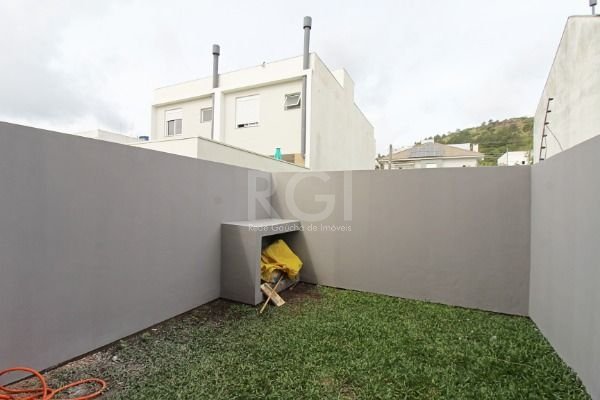 Casa à venda com 3 quartos, 109m² - Foto 7