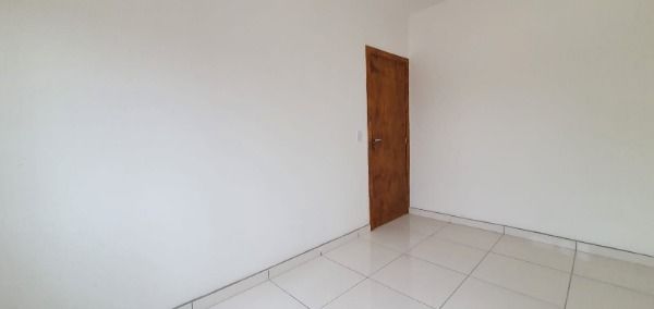 Casa à venda com 2 quartos, 65m² - Foto 5