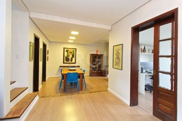 Casa à venda com 4 quartos, 221m² - Foto 10