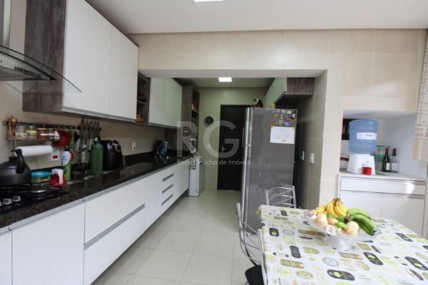 Casa à venda com 4 quartos, 221m² - Foto 15