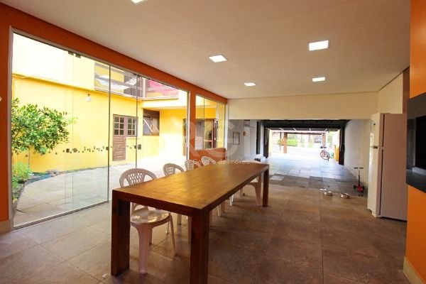 Casa à venda com 4 quartos, 221m² - Foto 34