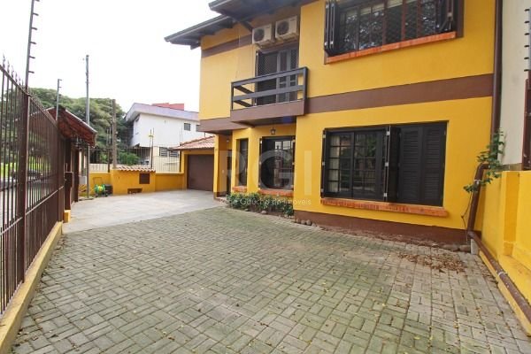 Casa à venda com 4 quartos, 221m² - Foto 40