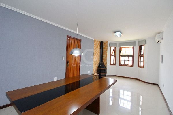 Casa à venda com 3 quartos, 145m² - Foto 4