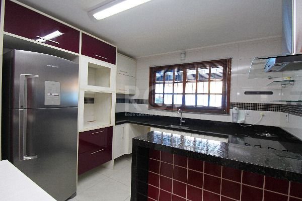 Casa à venda com 3 quartos, 145m² - Foto 9