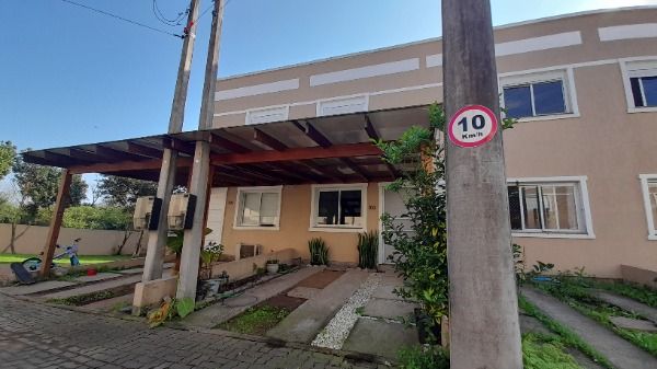 Casa Condominio à venda com 2 quartos, 82m², 1 vaga, Rua Capitao Pedroso no bairro Restinga em Porto Alegre