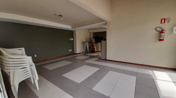 Apartamento à venda com 2 quartos, 55m² - Foto 20