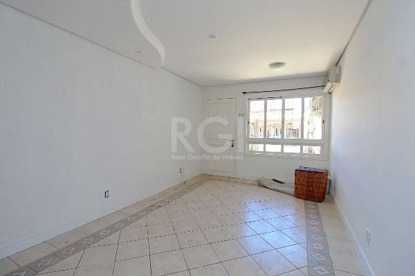 Casa à venda com 2 quartos, 93m² - Foto 6