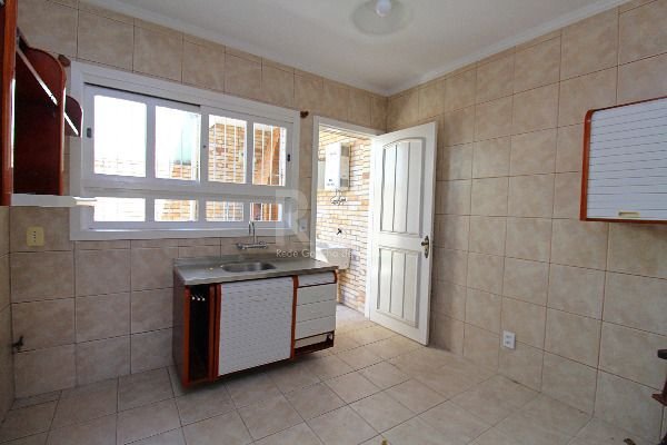 Casa à venda com 2 quartos, 93m² - Foto 8