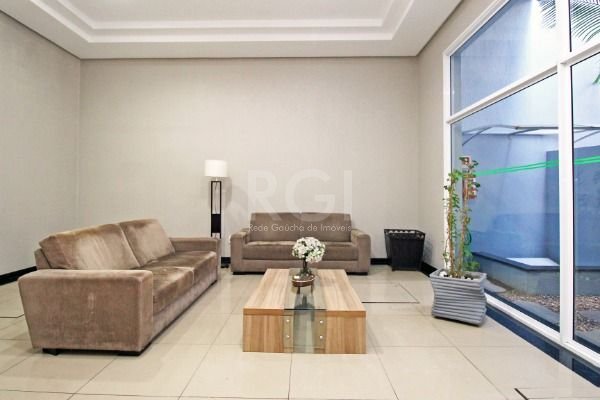 Apartamento à venda com 2 quartos, 69m² - Foto 2