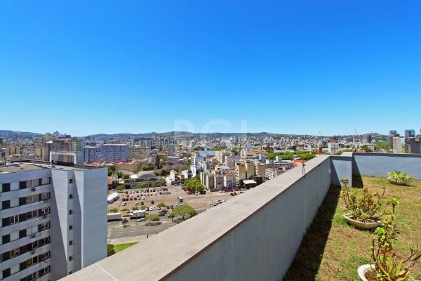 Apartamento à venda com 2 quartos, 69m² - Foto 33