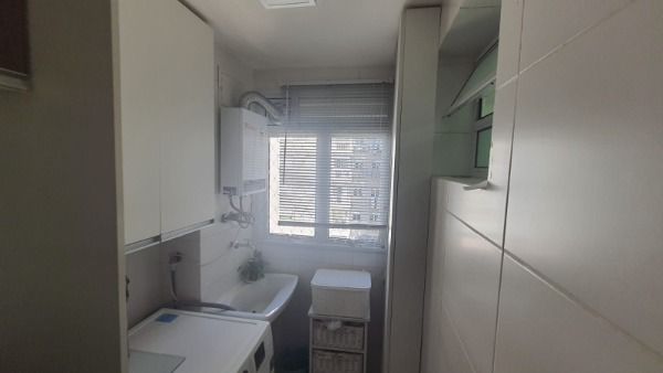 Apartamento à venda com 3 quartos, 72m² - Foto 2