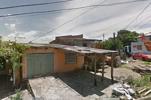 Casa com 122m², 3 dormitórios no bairro Cavalhada em Porto Alegre