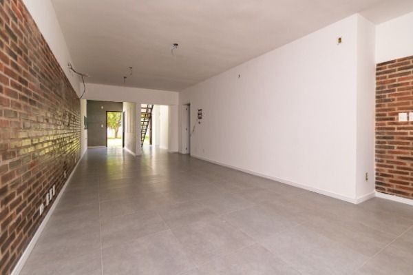 Casa à venda com 2 quartos, 169m² - Foto 7