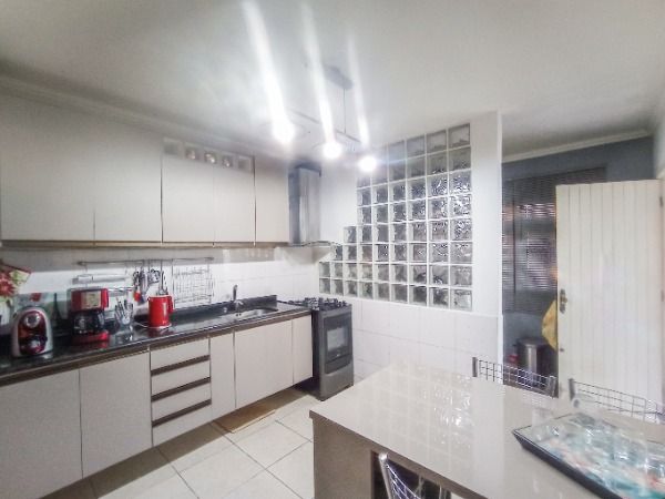 Casa à venda com 3 quartos, 189m² - Foto 7