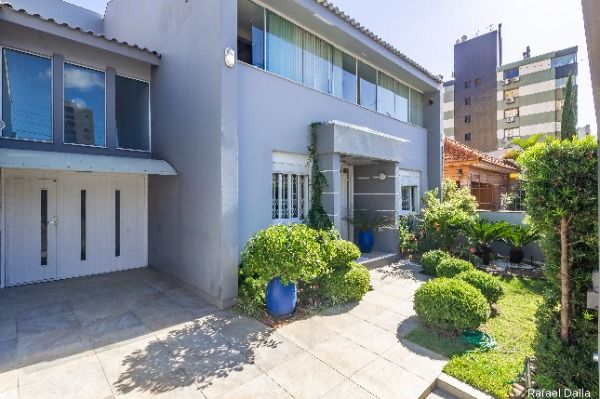 Casa à venda com 4 quartos, 432m² - Foto 2