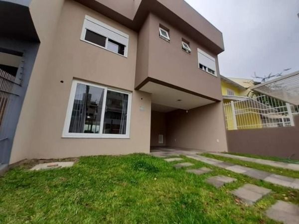 Casa à venda com 3 quartos, 218m² - Foto 2