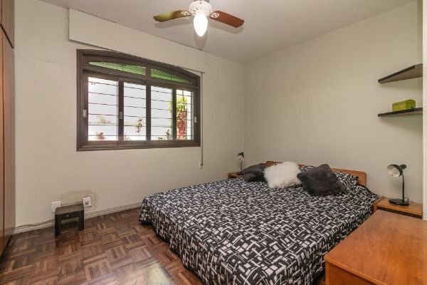 Casa à venda com 4 quartos, 300m² - Foto 12