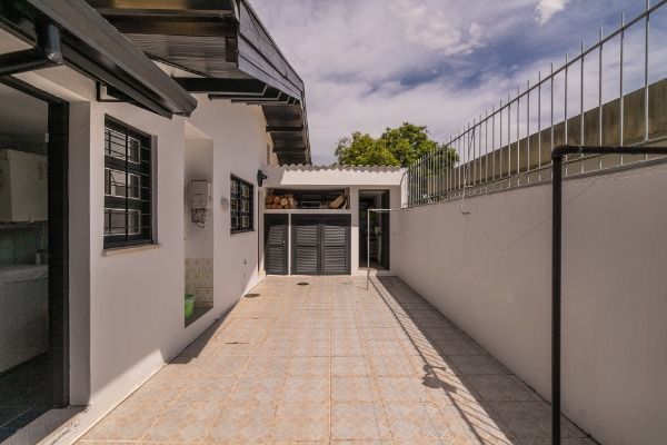 Casa à venda com 4 quartos, 300m² - Foto 22