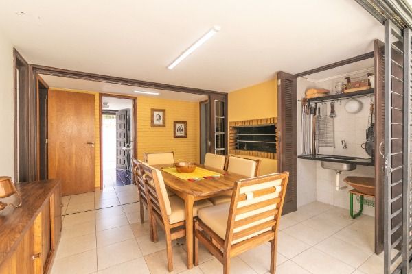 Casa à venda com 4 quartos, 300m² - Foto 24