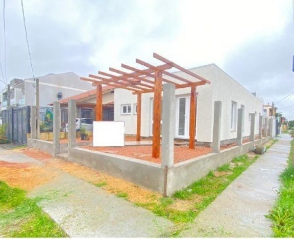 Casa à venda com 3 quartos, 123m² - Foto 3