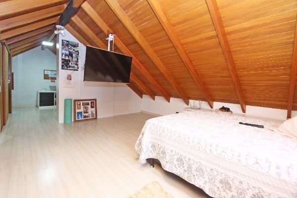 Casa à venda com 5 quartos, 240m² - Foto 23