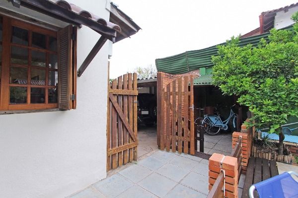 Casa à venda com 5 quartos, 240m² - Foto 32