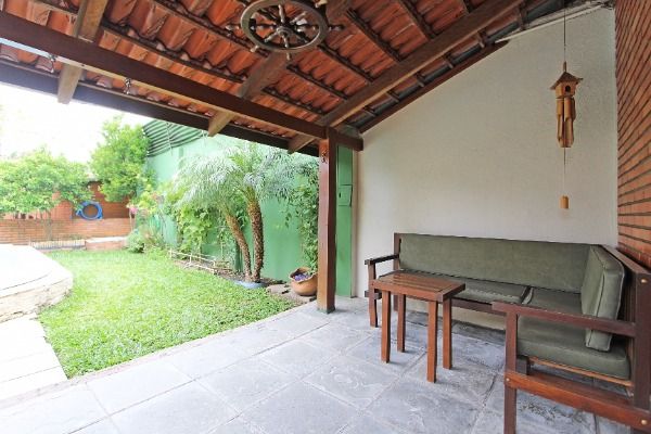 Casa à venda com 5 quartos, 240m² - Foto 34