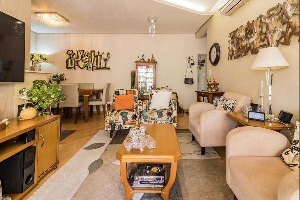 Apartamento à venda com 3 quartos, 94m² - Foto 4