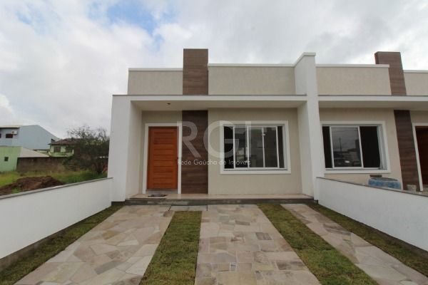 Casa à venda com 3 quartos, 91m² - Foto 1