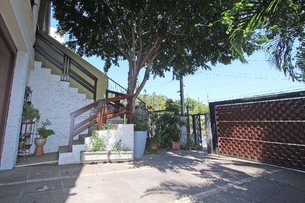 Casa à venda com 5 quartos, 441m² - Foto 7