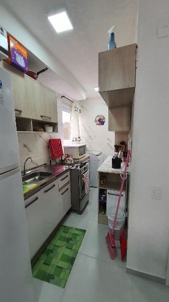 Apartamento à venda com 2 quartos, 40m² - Foto 23