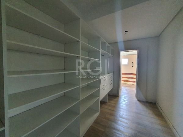 Casa de Condomínio à venda com 4 quartos, 214m² - Foto 34