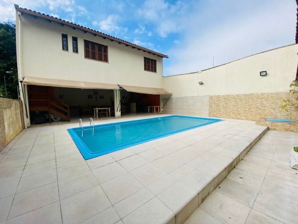 Casa à venda com 2 quartos, 300m² - Foto 16