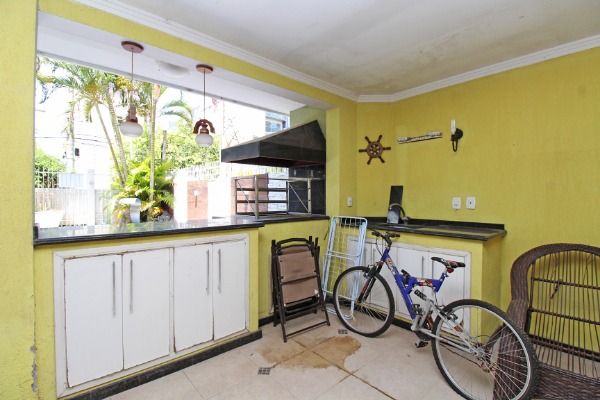 Casa de Condomínio à venda com 3 quartos, 191m² - Foto 31