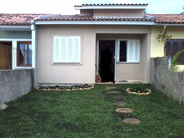 Casa à venda com 2 quartos, 87m² - Foto 1