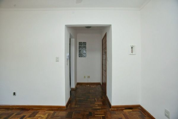 Apartamento à venda com 2 quartos, 63m² - Foto 3