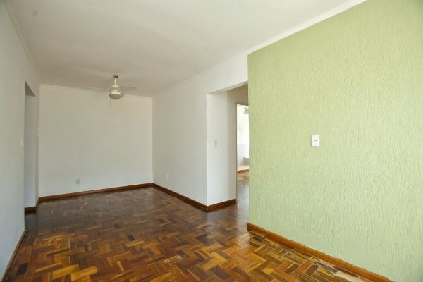 Apartamento à venda com 2 quartos, 63m² - Foto 4