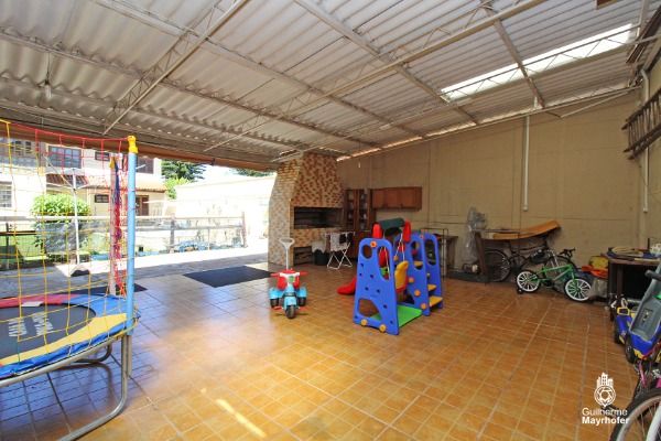 Casa à venda com 5 quartos, 323m² - Foto 33